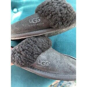 UGG womens black scuffette slippers